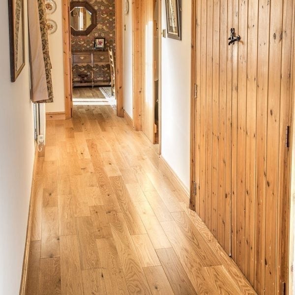 V4 Wood Flooring Eiger Petit