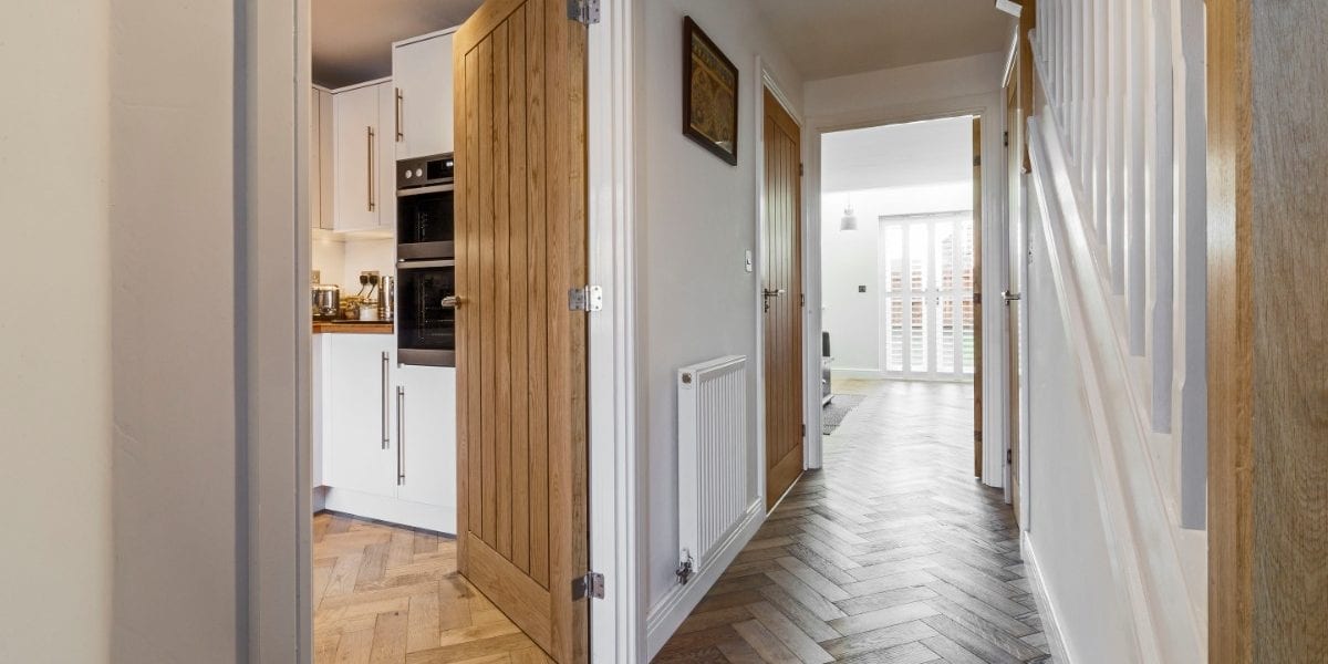 zigzag frozen umber oak floors in manchester home 4