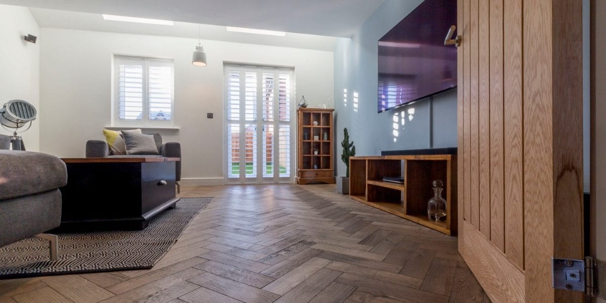 zigzag frozen umber oak floors in manchester home 5