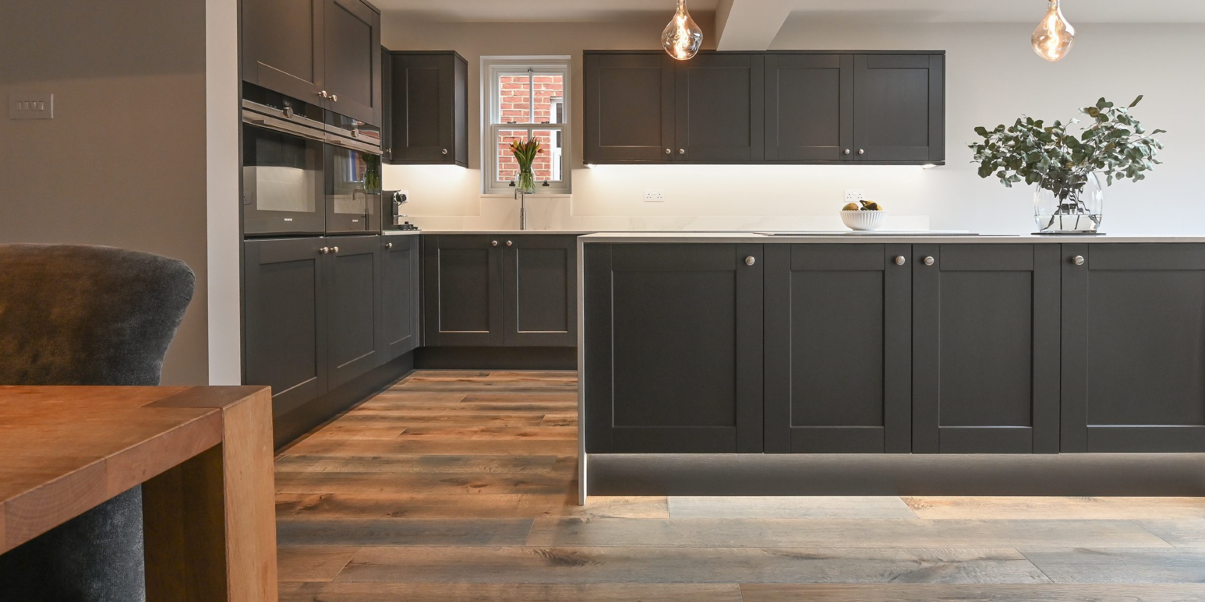 howdens kitchen with V4 urban nature wood floors